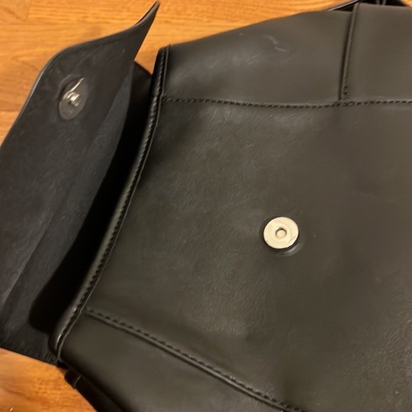 Backpack - Picture 3 of 3